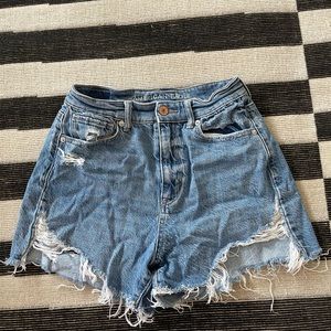 American eagle highest rise mom short